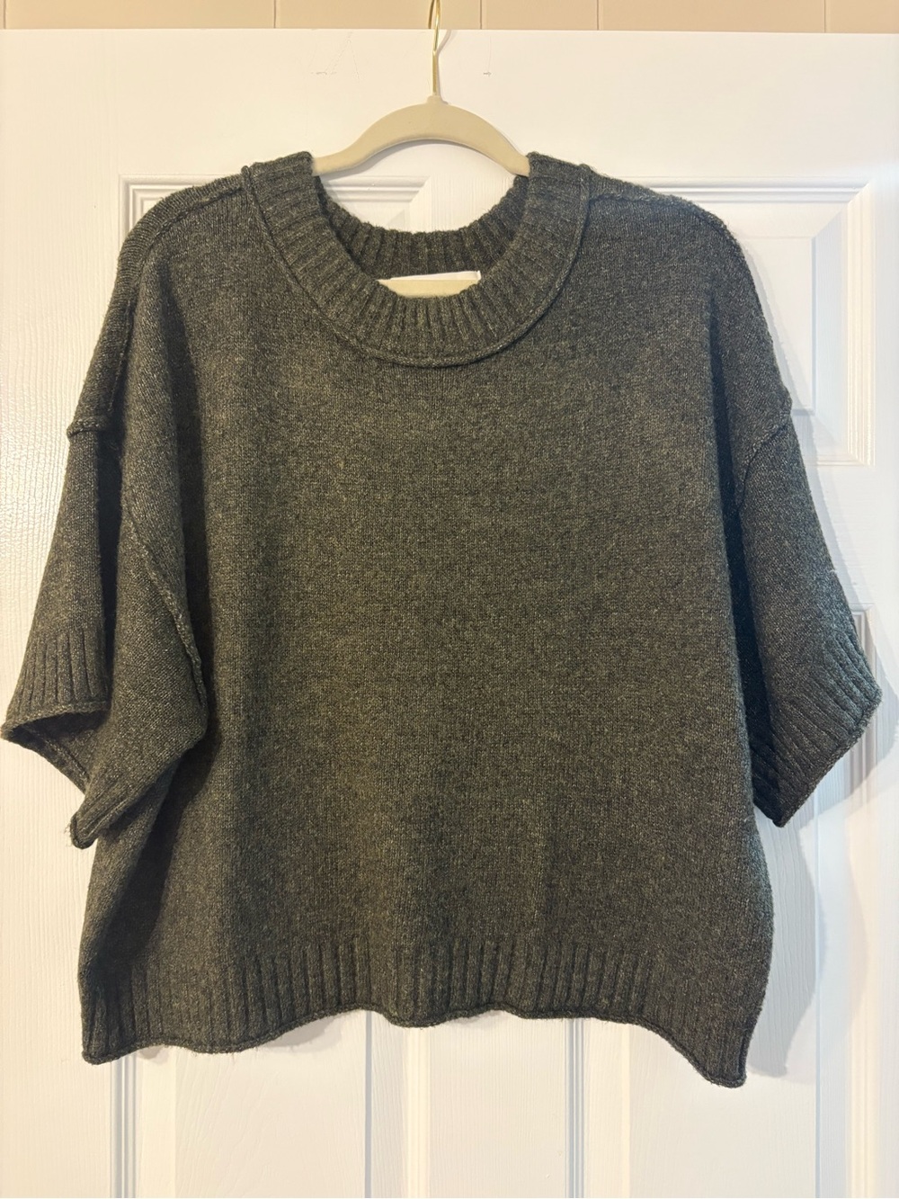 Oversized Short-Sleeve Crewneck Sweater - Gray